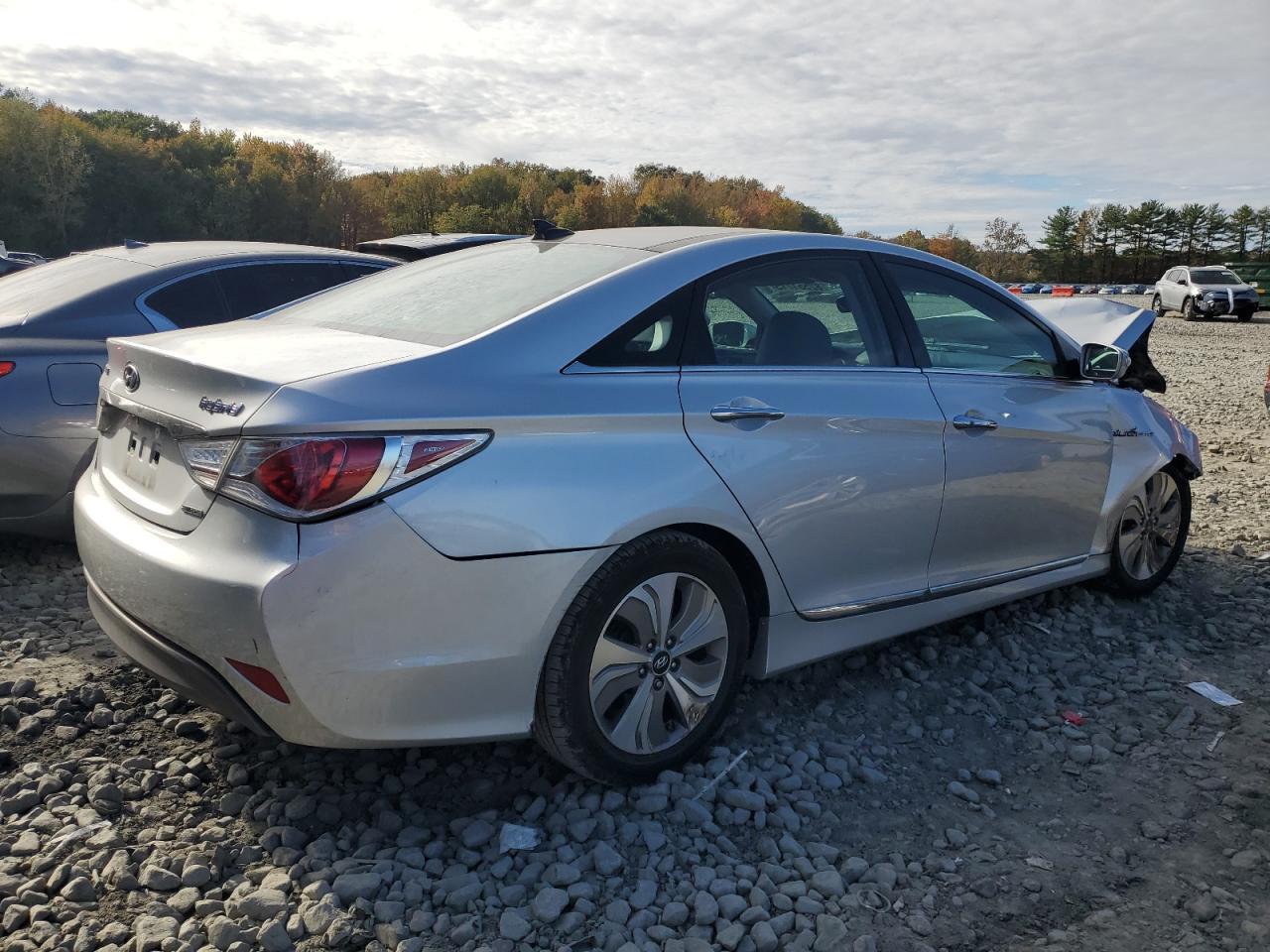 2015 Hyundai Sonata Hybrid - Фото 3