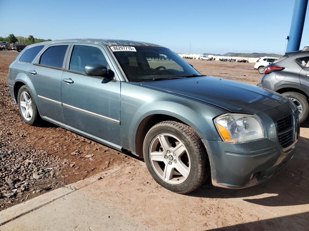 2005 Dodge Magnum Sxt - Image 4