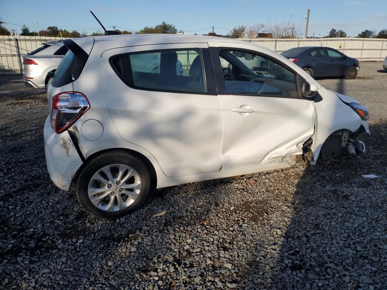 2020 Chevrolet Spark 1Lt - Фото 3