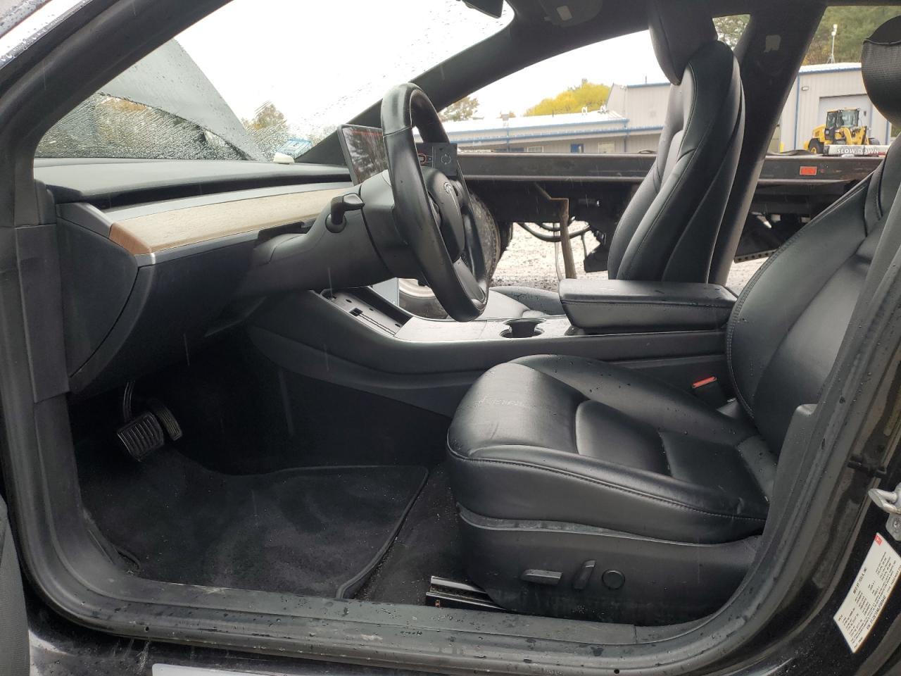 2018 Tesla Model 3 - Image 7