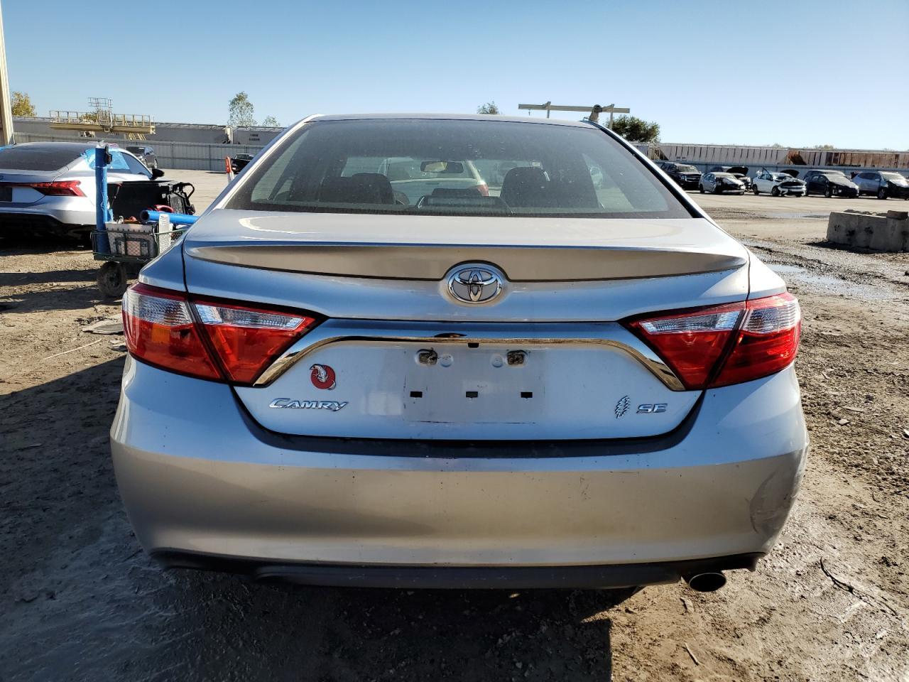 2015 Toyota Camry Le - Image 6