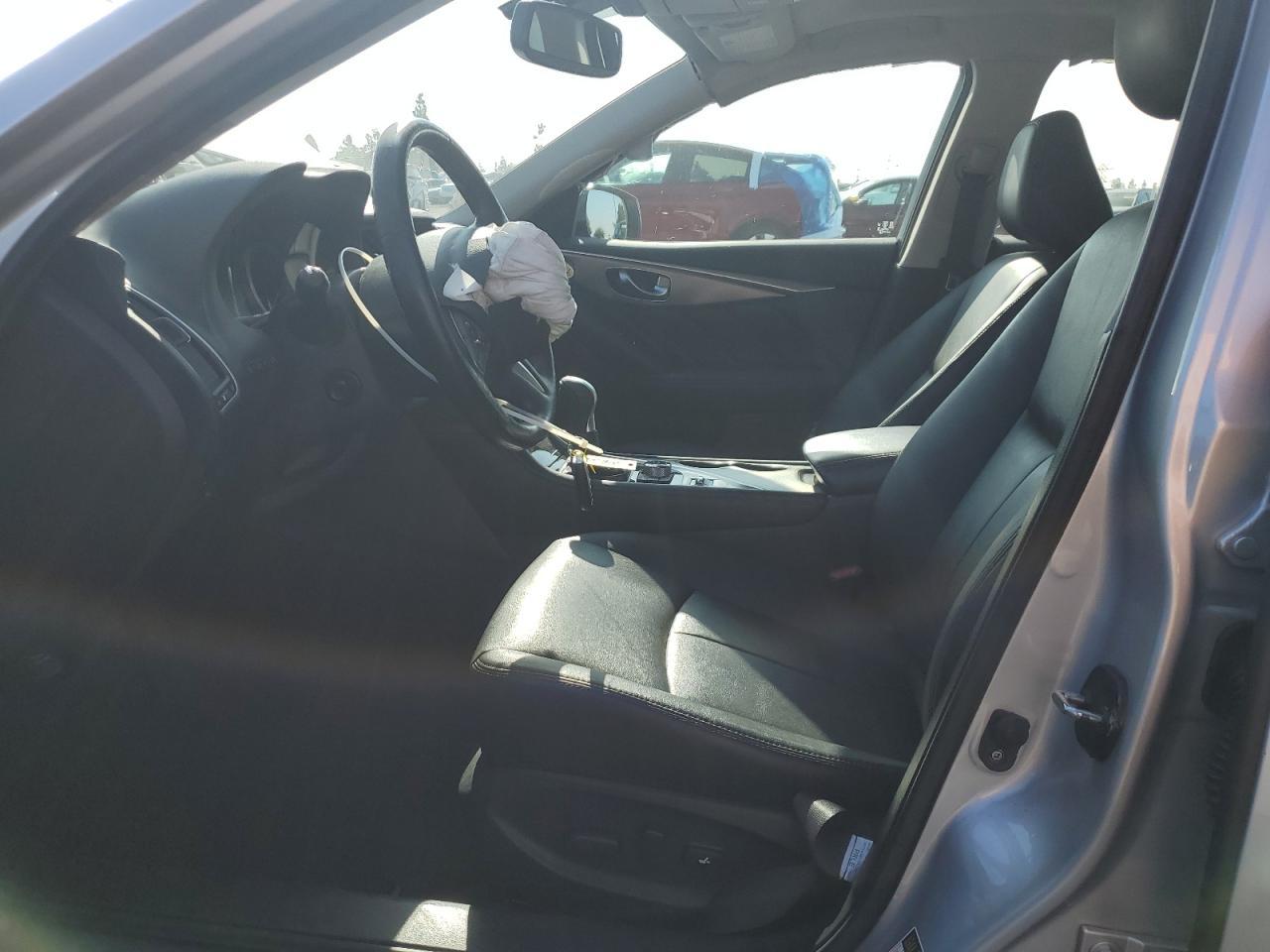 2016 Infiniti Q50 Premium - Image 7