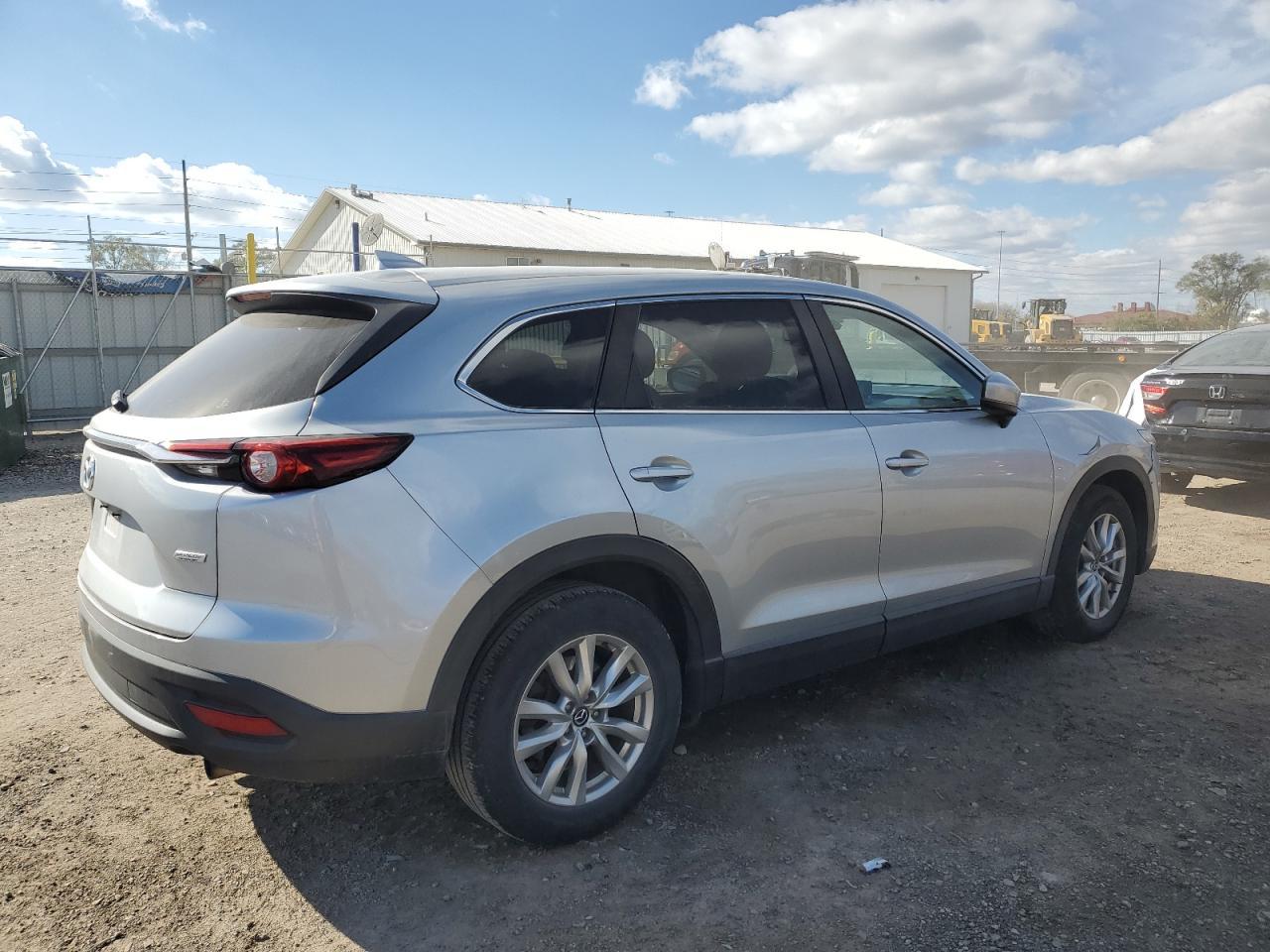 2016 Mazda Cx-9 Touring - Image 3