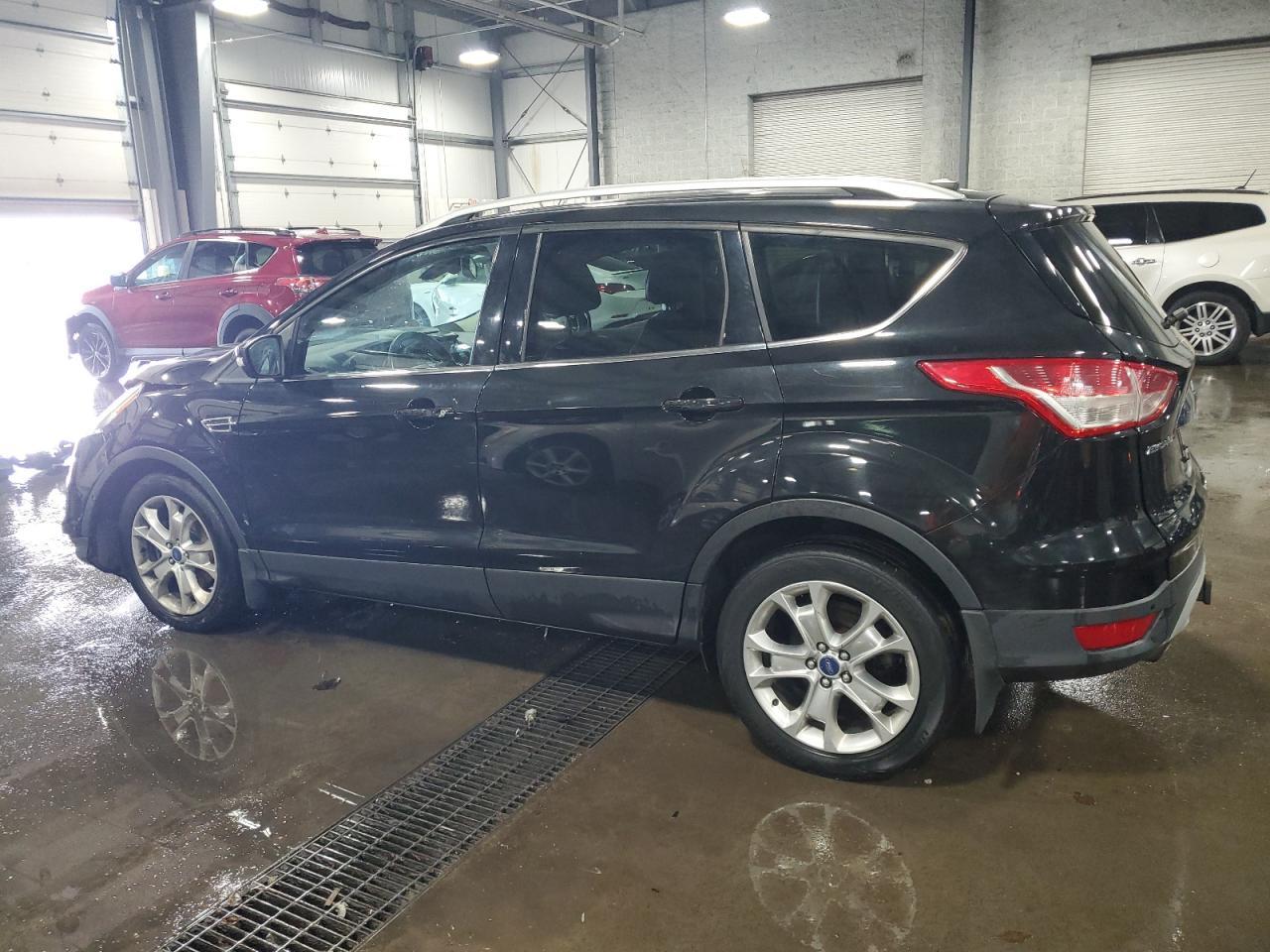 2014 Ford Escape Titanium - Фото 2