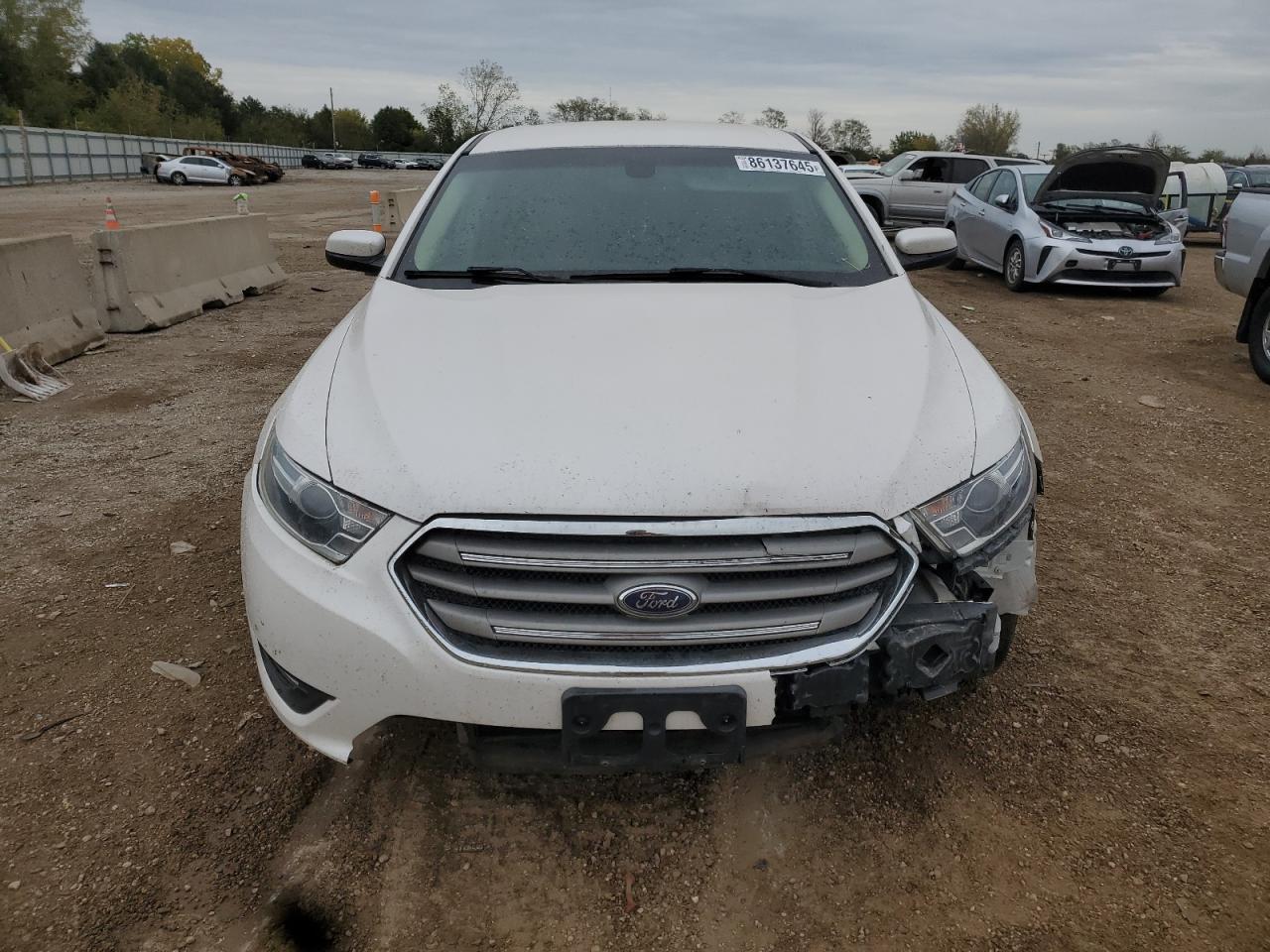 2016 Ford Taurus Sel - Image 5