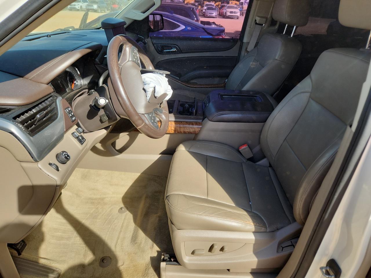 2015 Chevrolet Suburban C1500 Ltz - Image 7