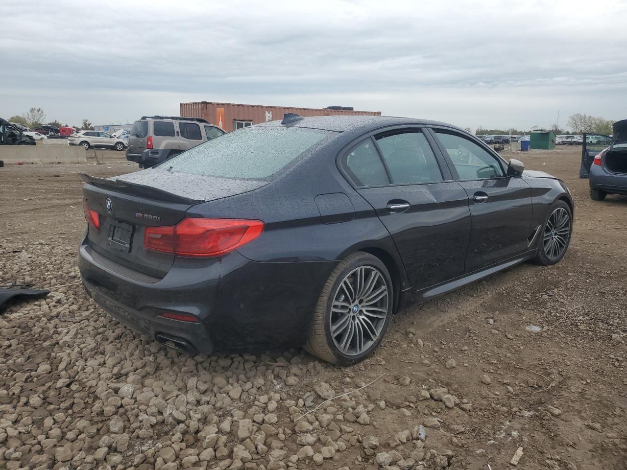 2018 BMW M550Xi - Фото 3