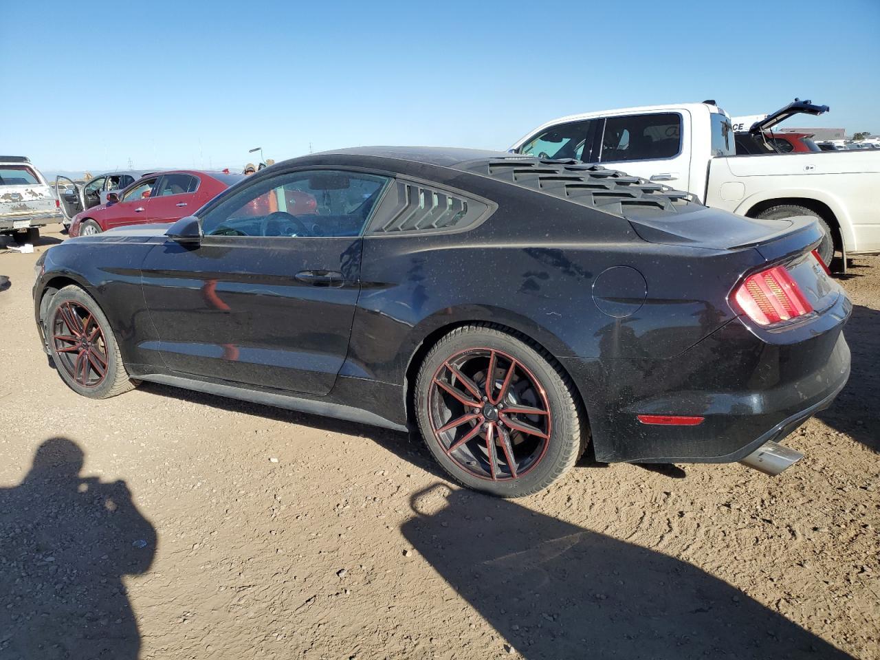 2016 Ford Mustang - Фото 2