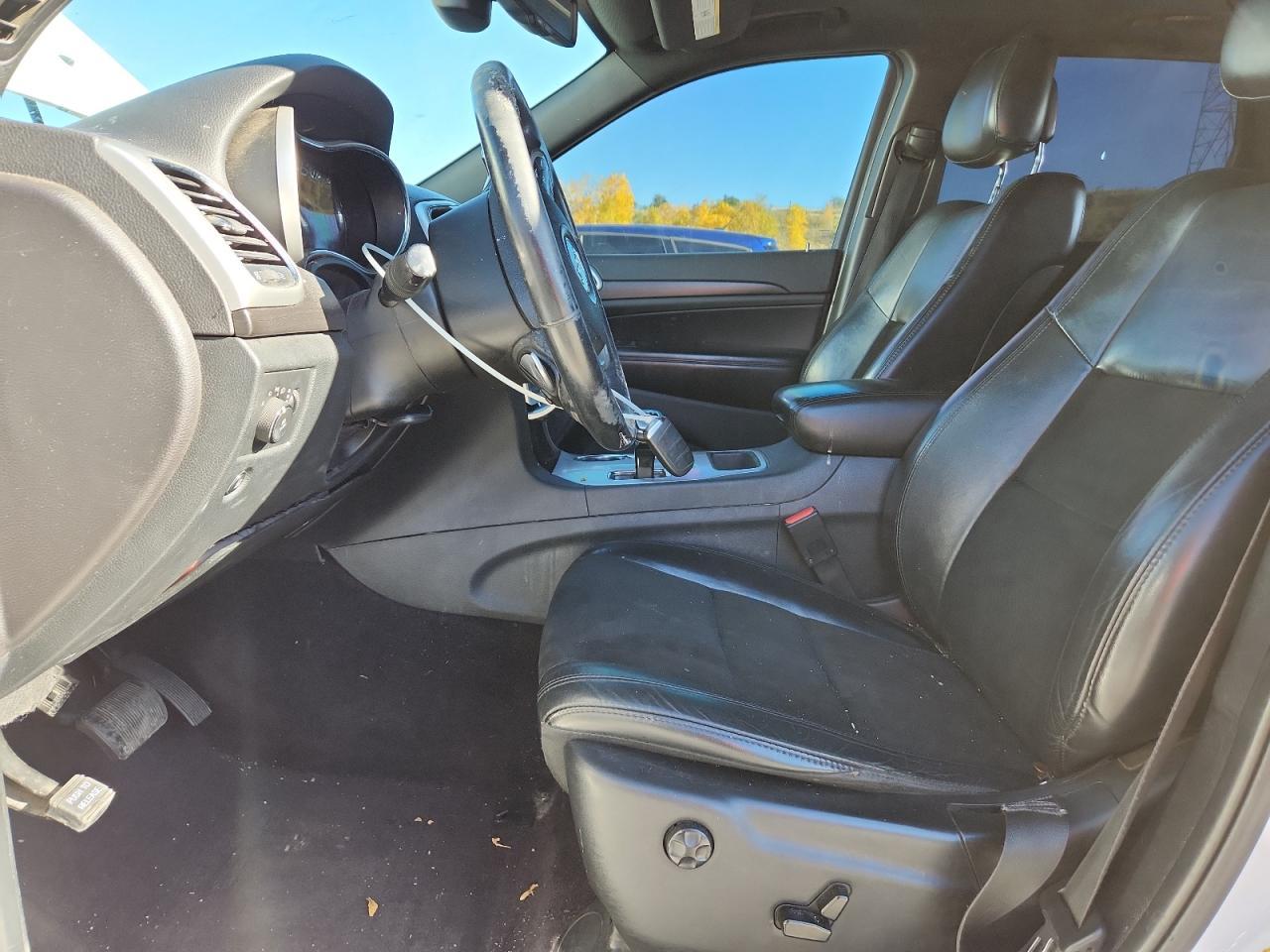 2015 Jeep Grand Cherokee Laredo - Image 7