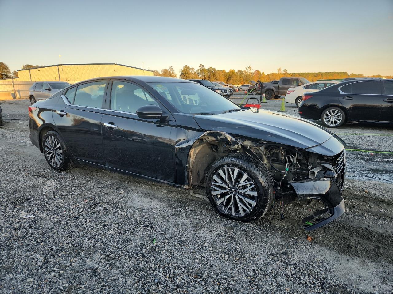 2023 Nissan Altima Sv - Image 4