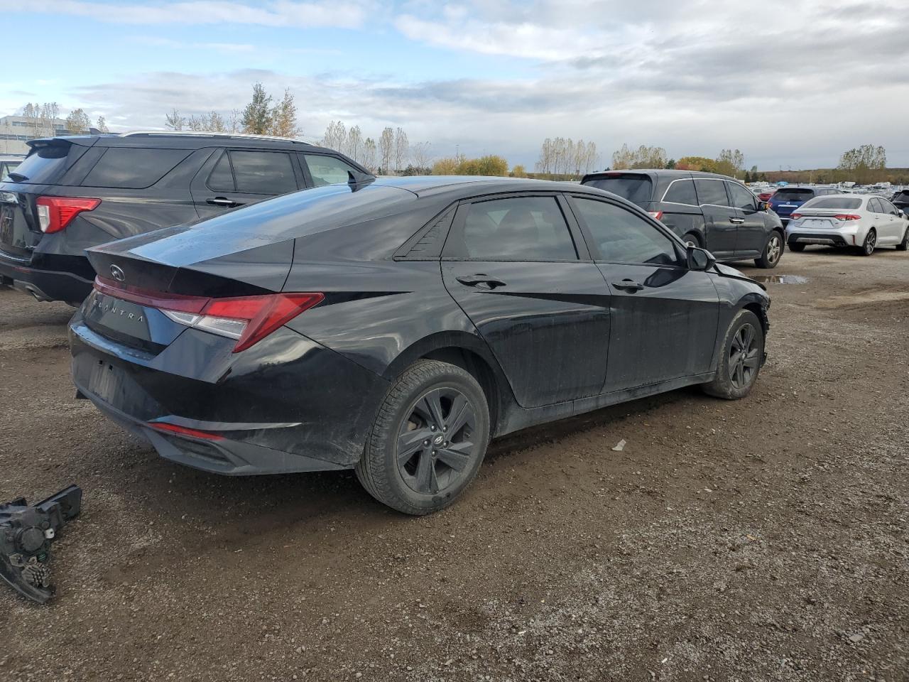 2023 Hyundai Elantra Sel - Фото 3