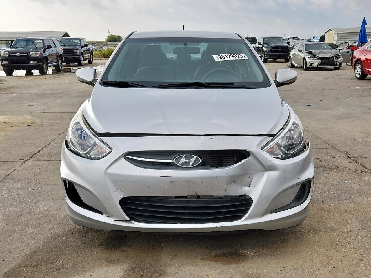 2017 Hyundai Accent Se - Фото 5