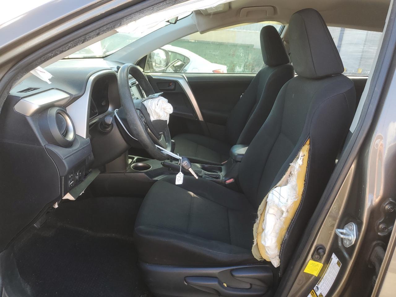 2015 Toyota Rav4 Le - Image 7
