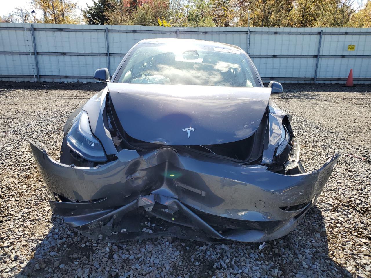 2023 Tesla Model 3 - Фото 5