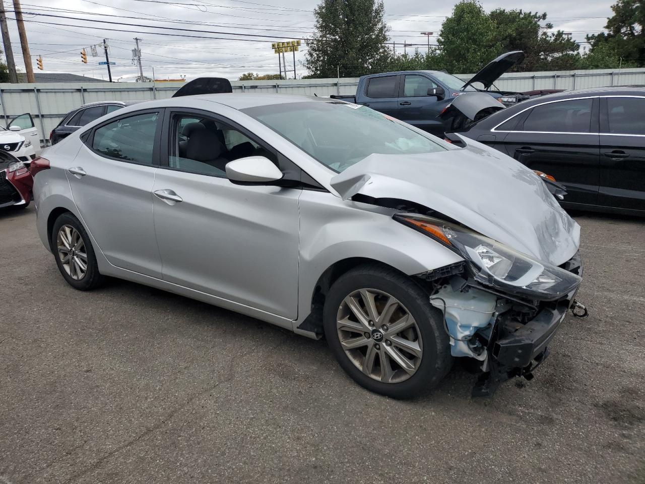 2016 Hyundai Elantra Se - Фото 4