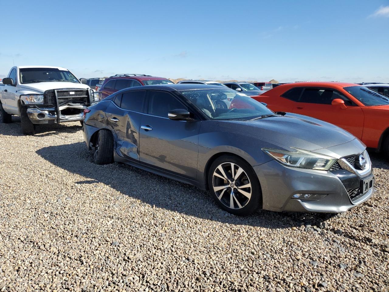 2017 Nissan Maxima 3.5S - Image 4