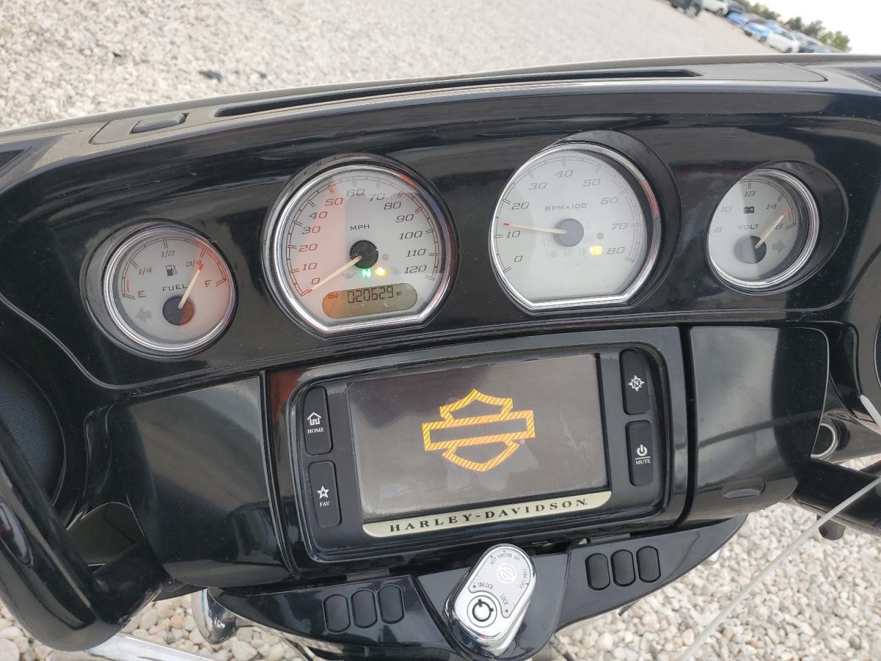 2014 Harley-Davidson Flhxs Street Glide Special - Image 7
