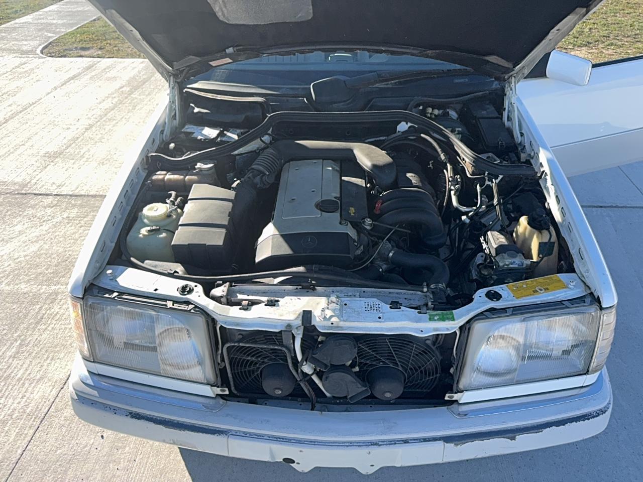 1995 Mercedes-Benz E 320 - Фото 7