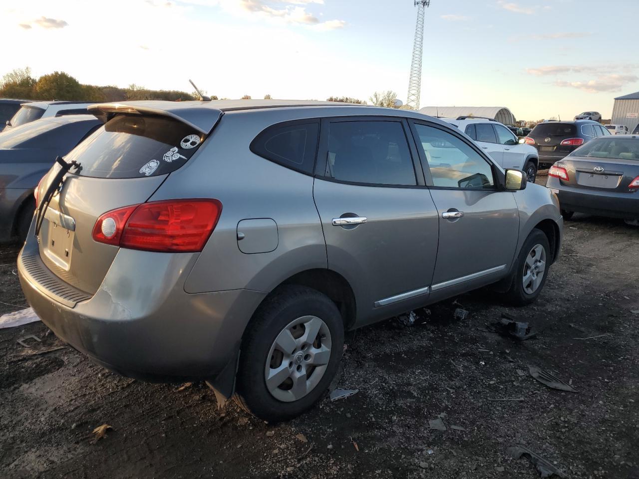 2013 Nissan Rogue S - Фото 3