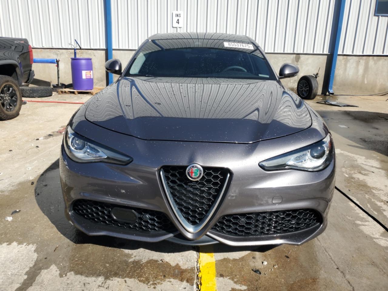 2019 Alfa Romeo Giulia - Фото 5