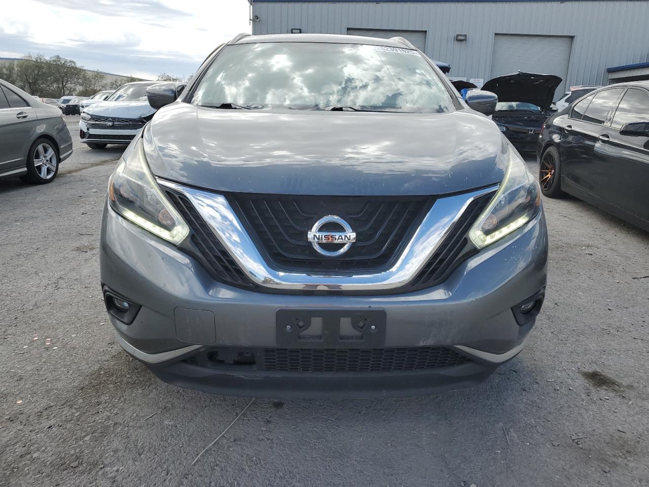 2018 Nissan Murano S - Image 5