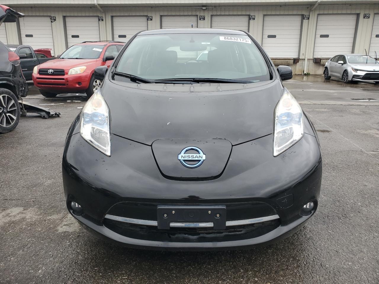 2013 Nissan Leaf S - Фото 5