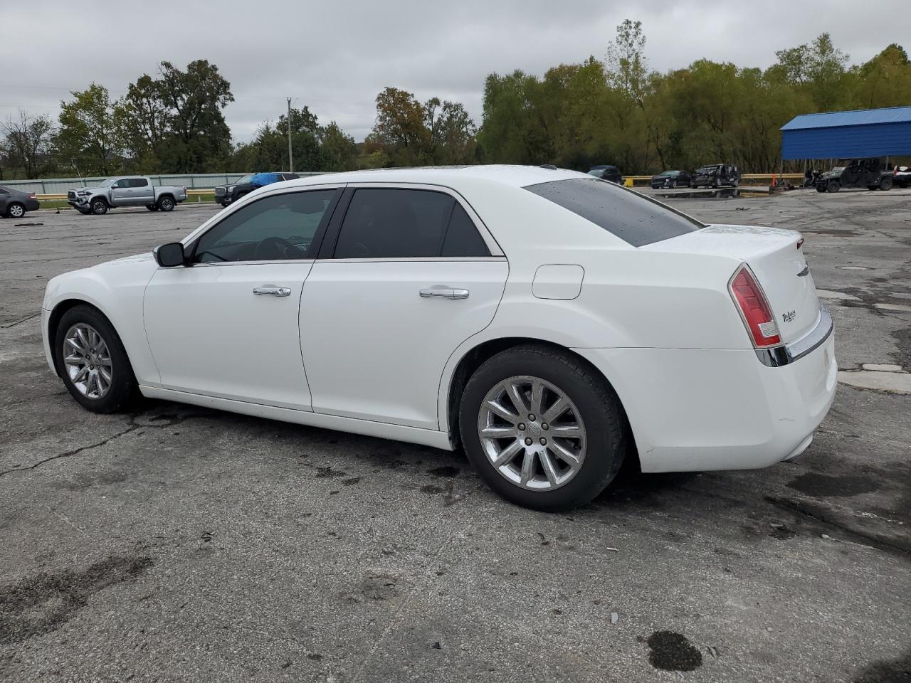 2012 Chrysler 300 Limited - Фото 2