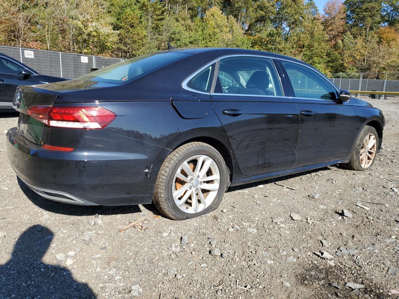 2020 Volkswagen Passat Se - Фото 3