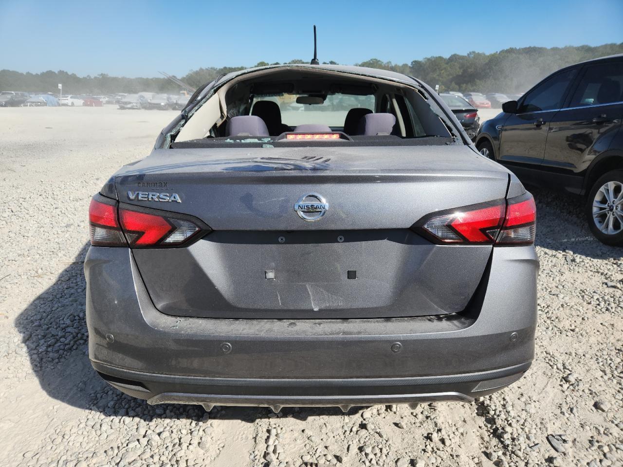 2020 Nissan Versa S - Фото 6