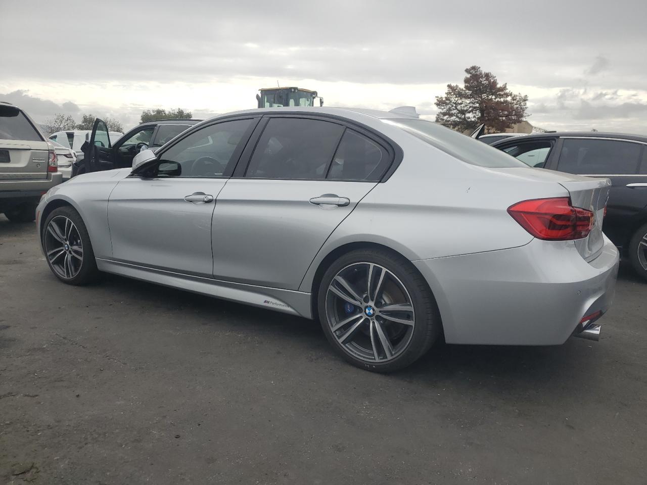 2016 BMW 340 I - Image 2