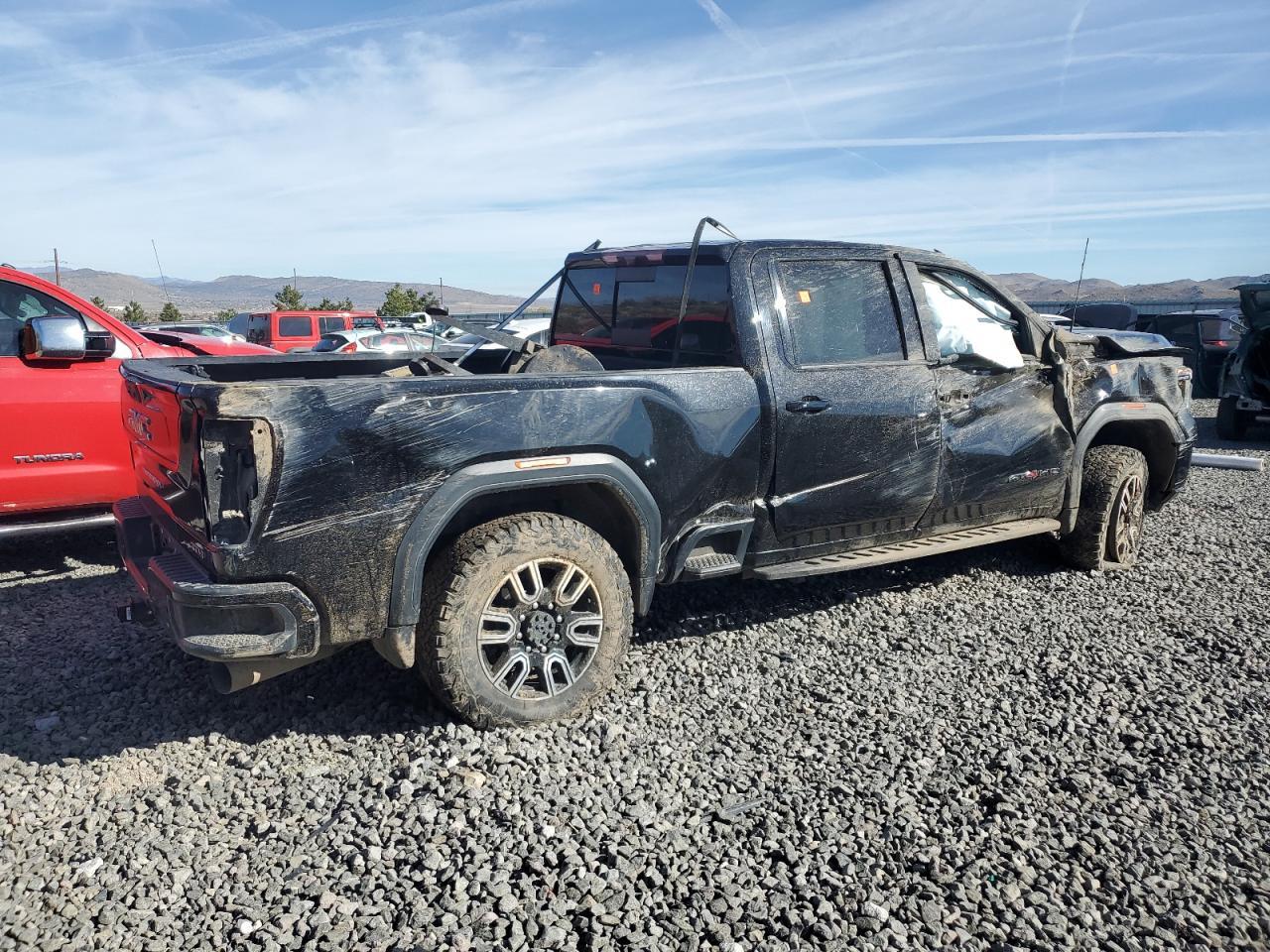 2021 GMC Sierra K2500 At4 - Image 3