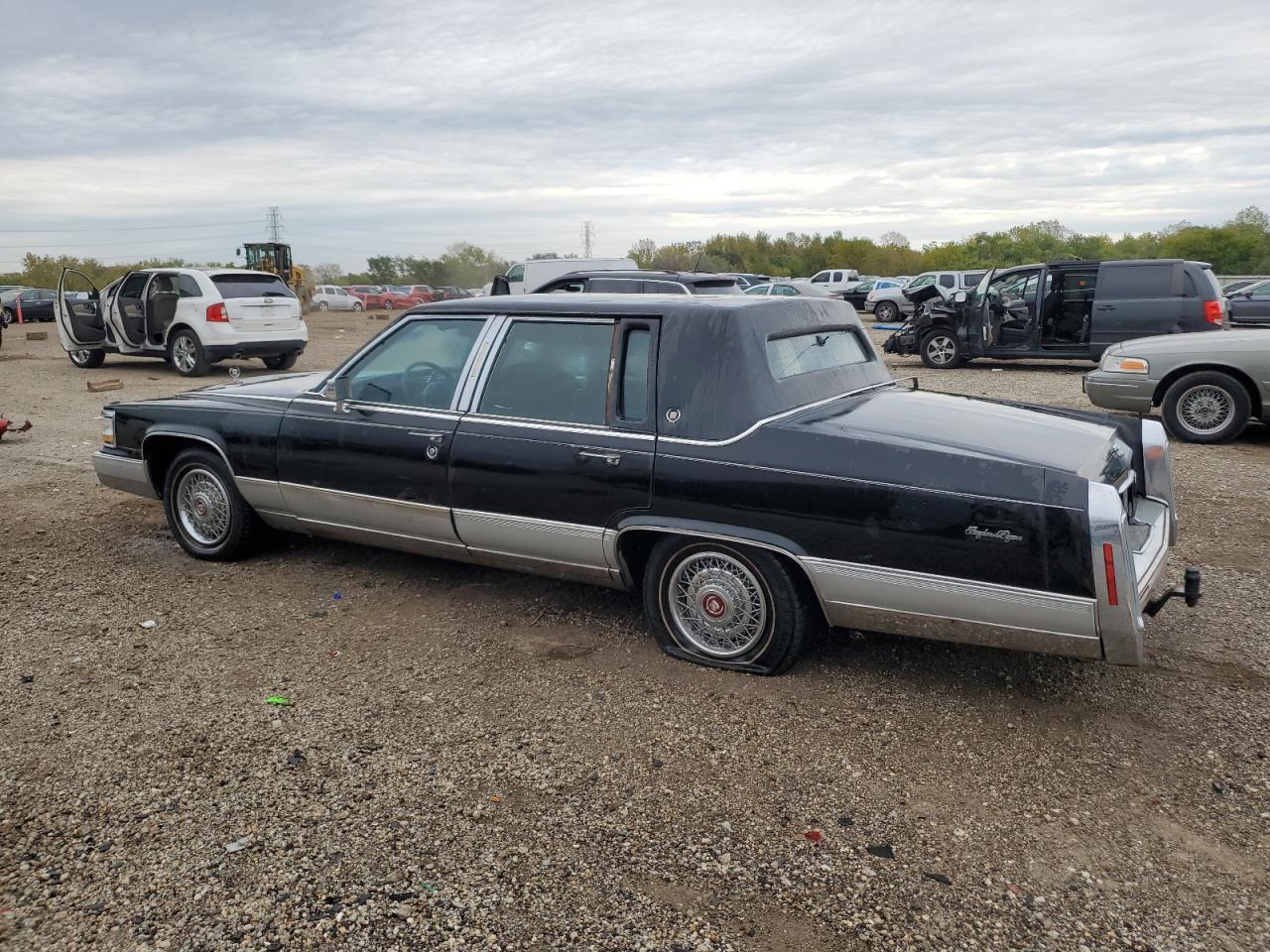 1990 Cadillac Brougham - Фото 2