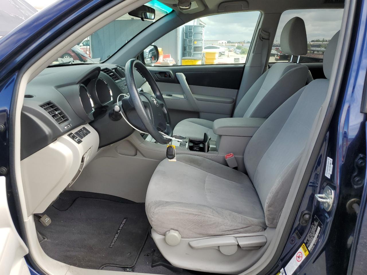 2012 Toyota Highlander Base - Image 7