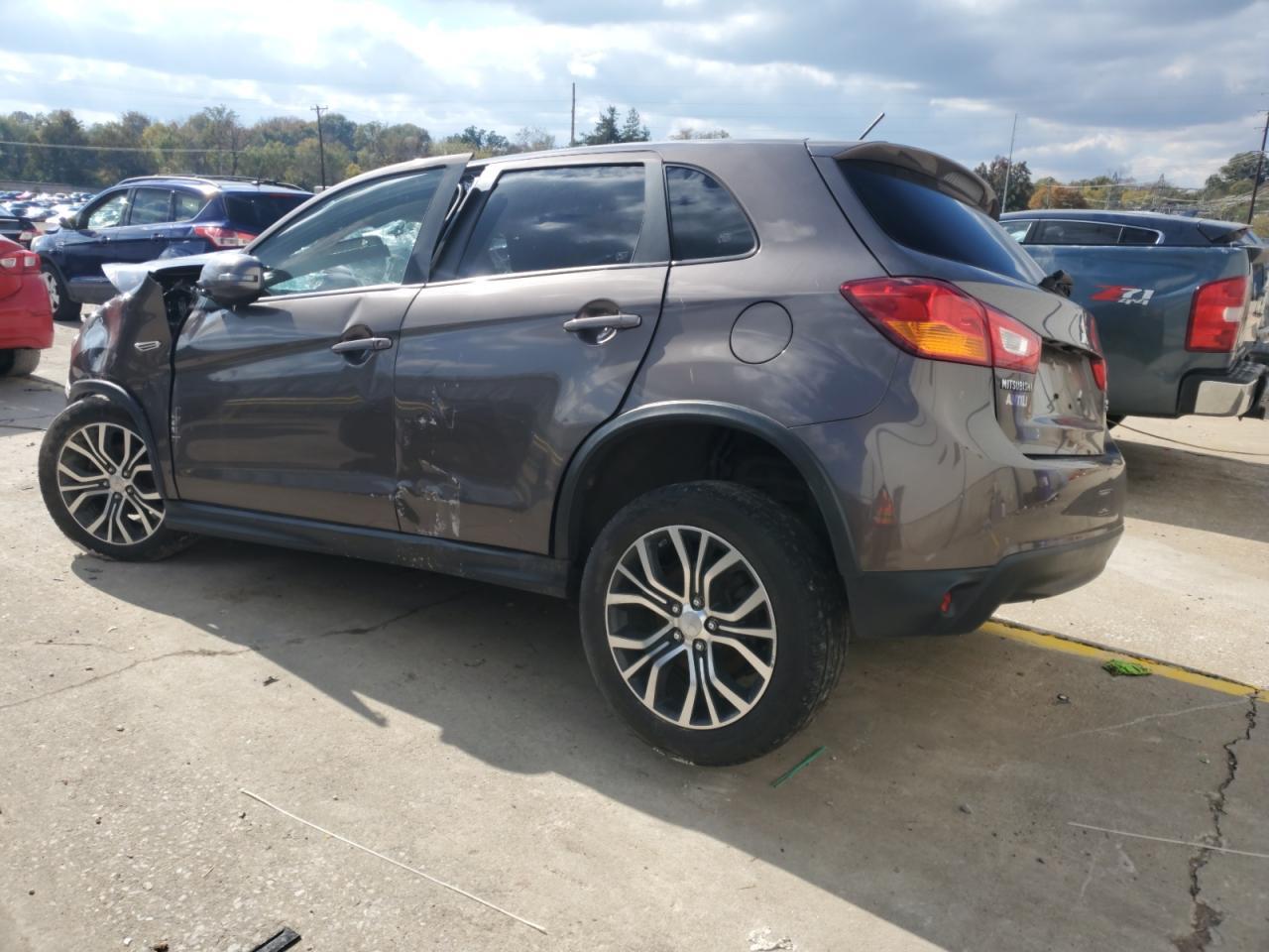 2016 Mitsubishi Outlander Sport Es - Фото 2