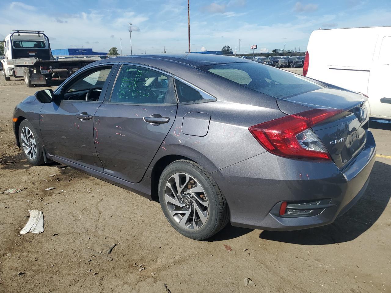 2017 Honda Civic Ex - Фото 2