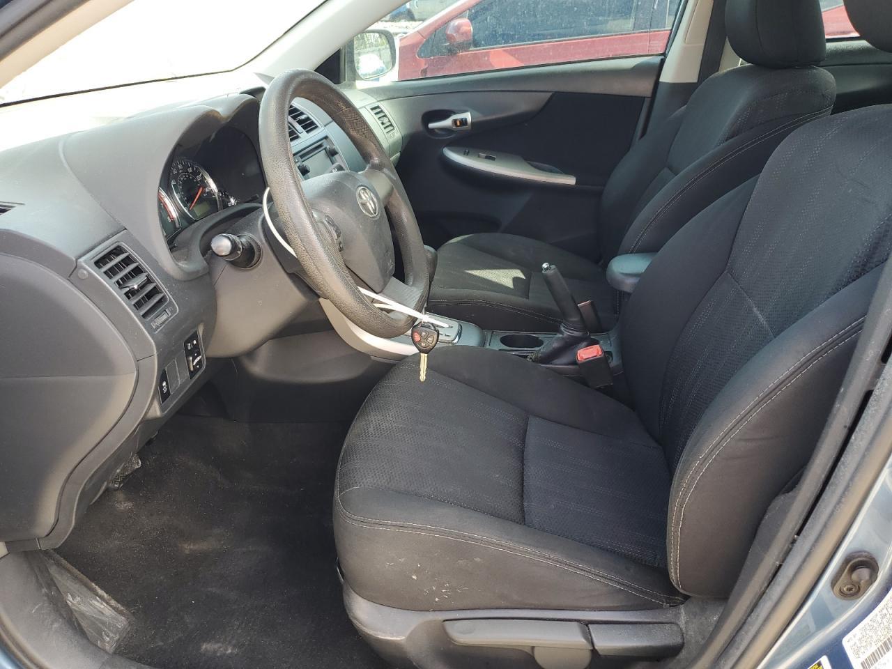 2013 Toyota Corolla Base - Фото 7