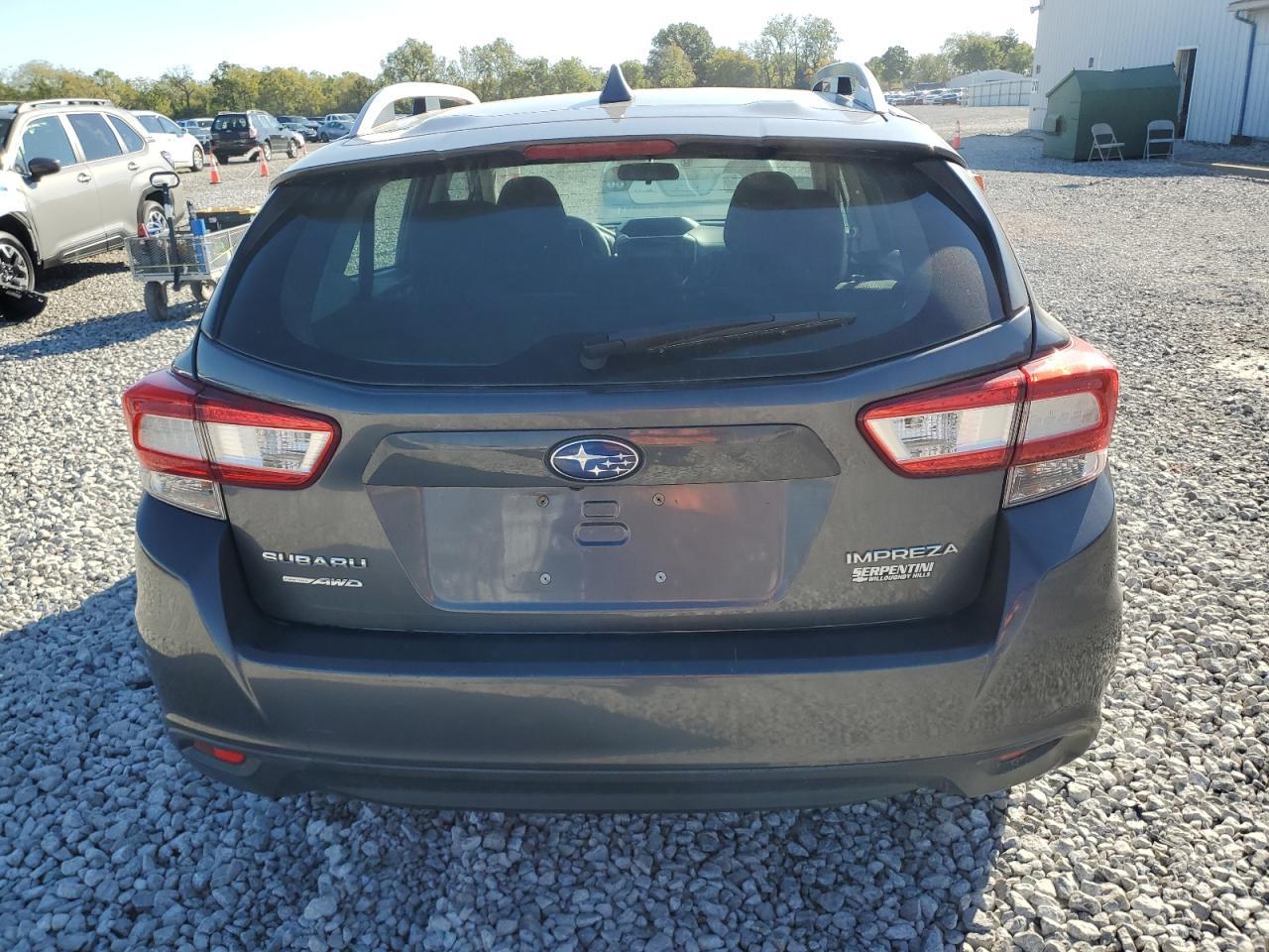 2018 Subaru Impreza Premium - Image 6