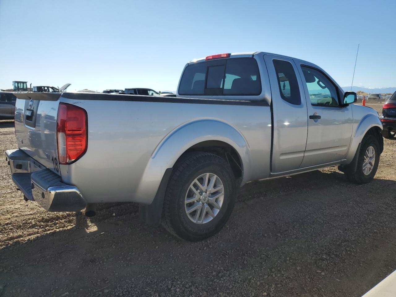 2017 Nissan Frontier Sv - Image 3