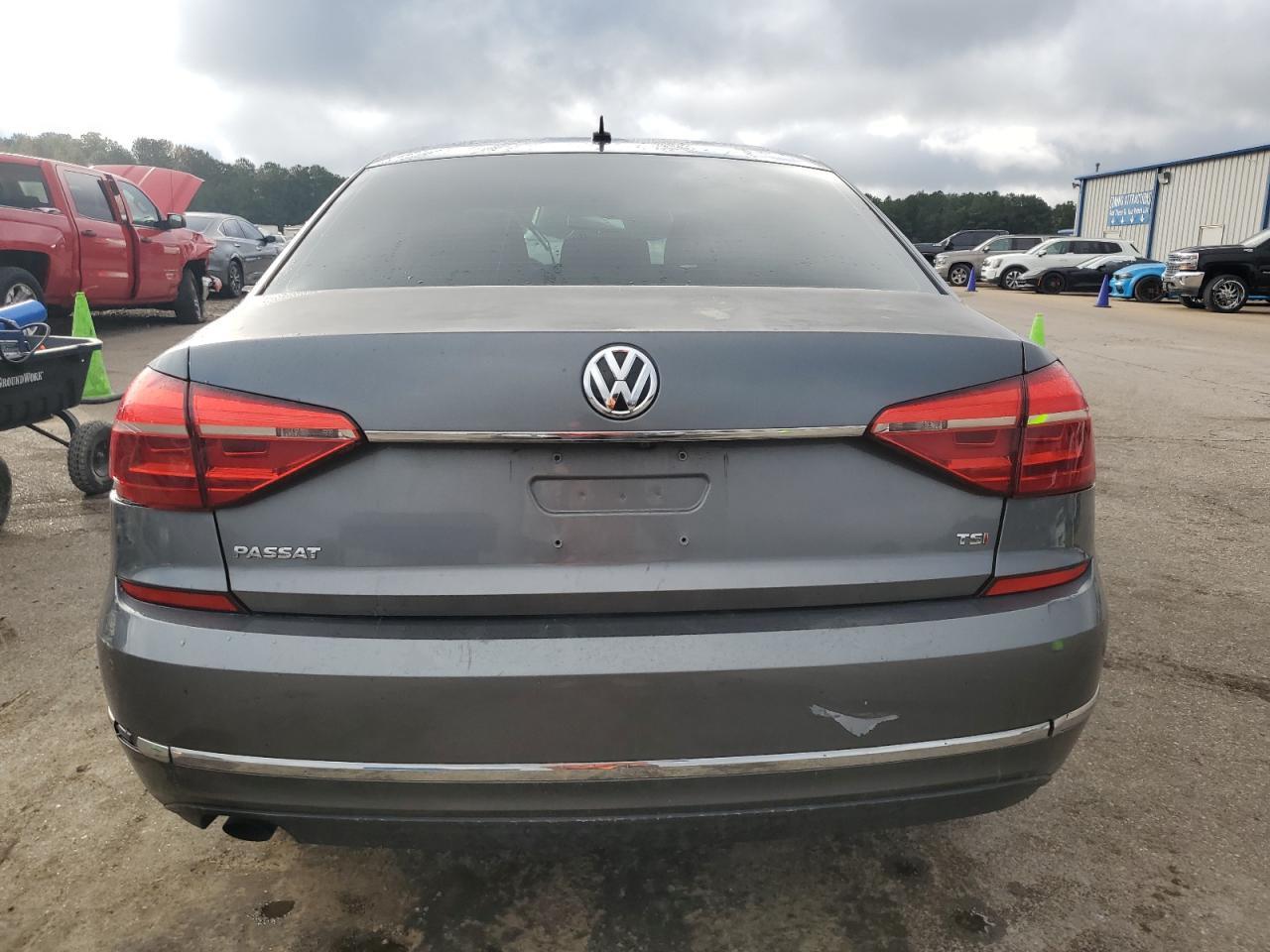 2016 Volkswagen Passat S - Image 6