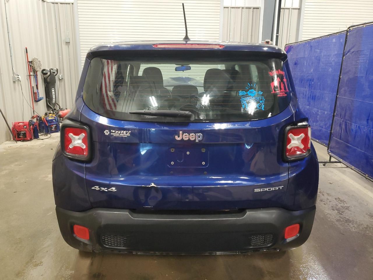 2017 Jeep Renegade Sport - Image 6