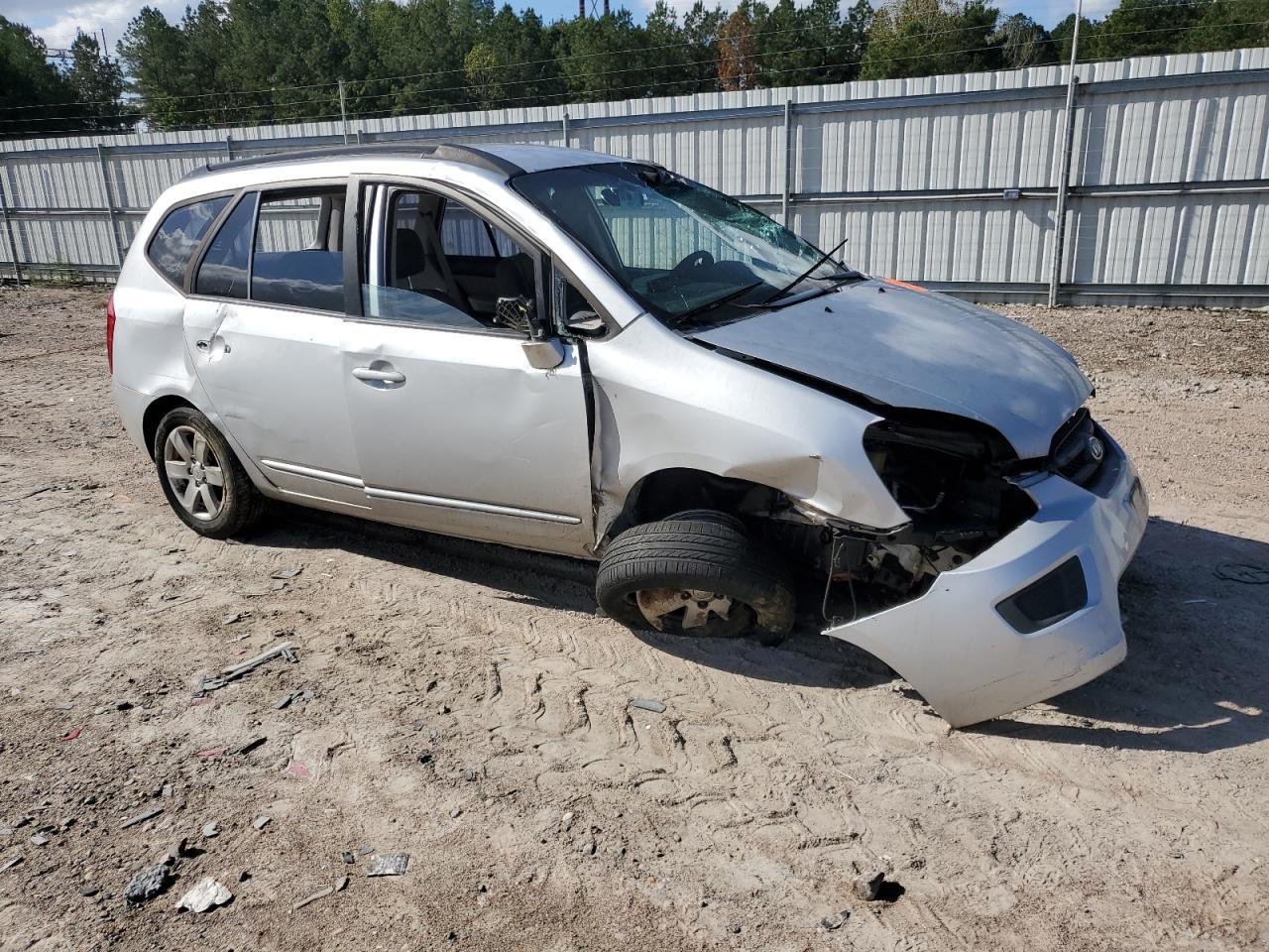 2008 Kia Rondo Lx - Фото 4