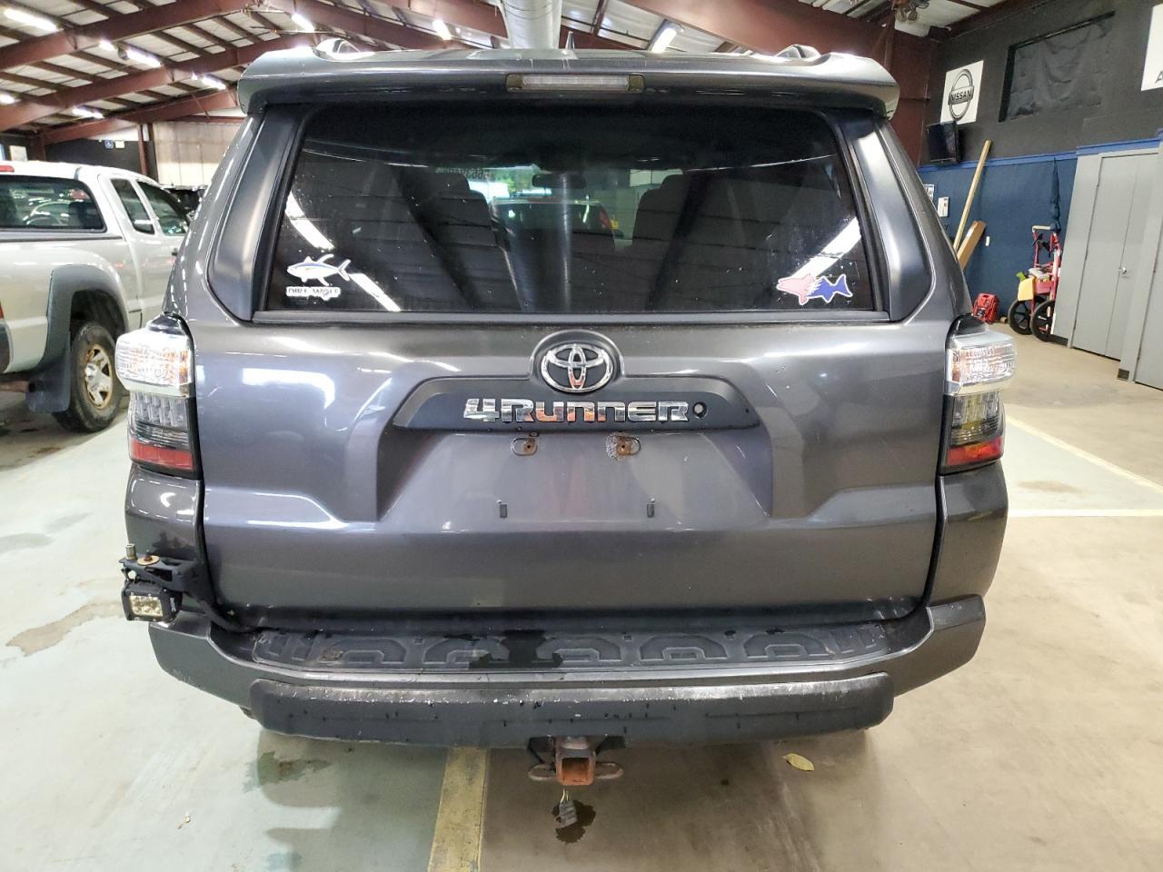 2016 Toyota 4Runner Sr5/Sr5 Premium - Фото 6