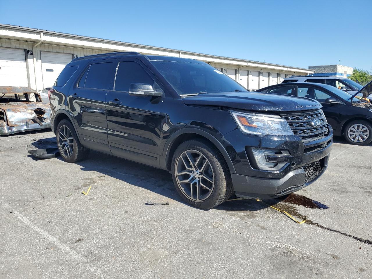 2017 Ford Explorer Sport - Фото 4