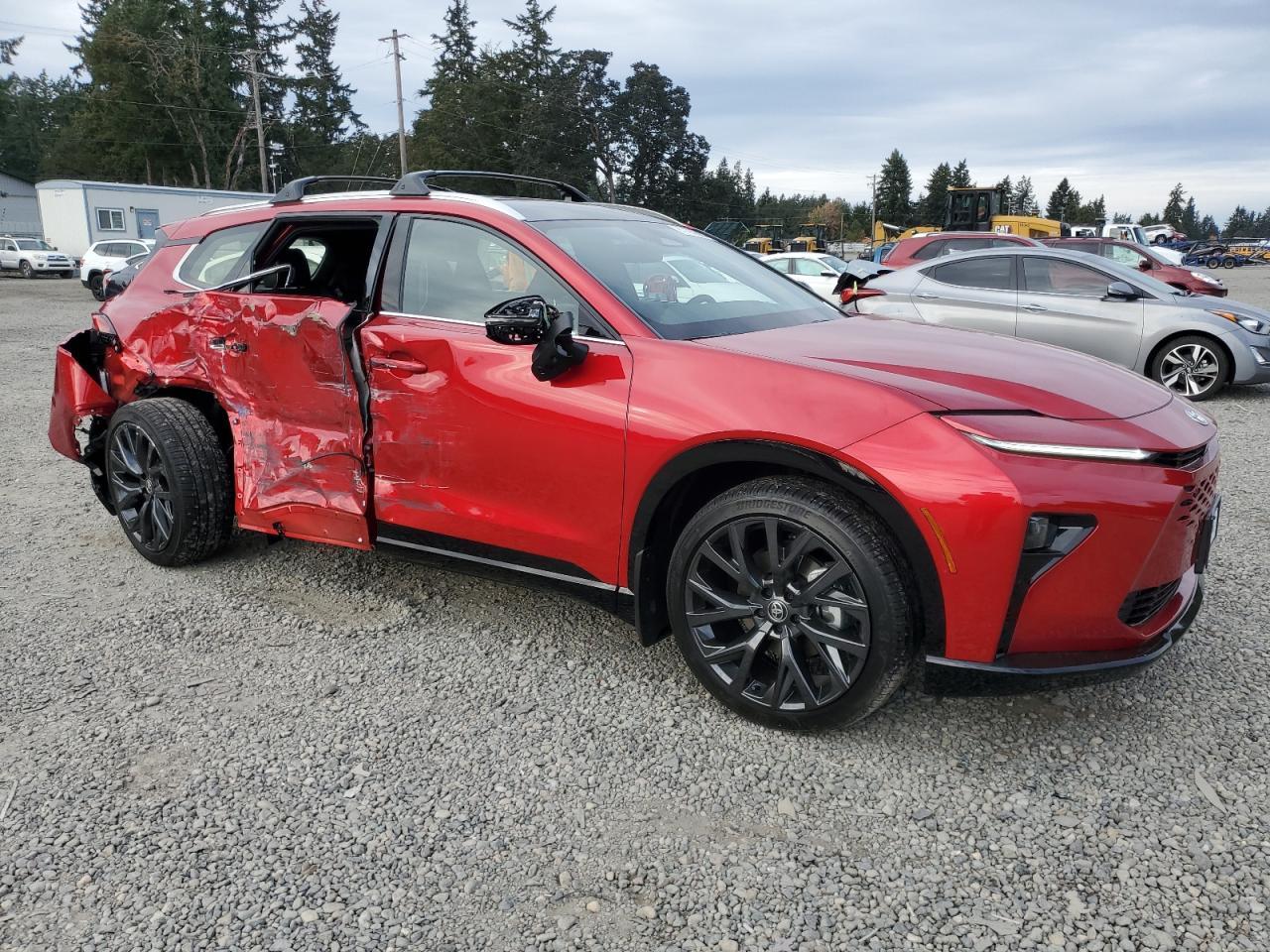 2025 Toyota Crown Signia Xle - Image 4