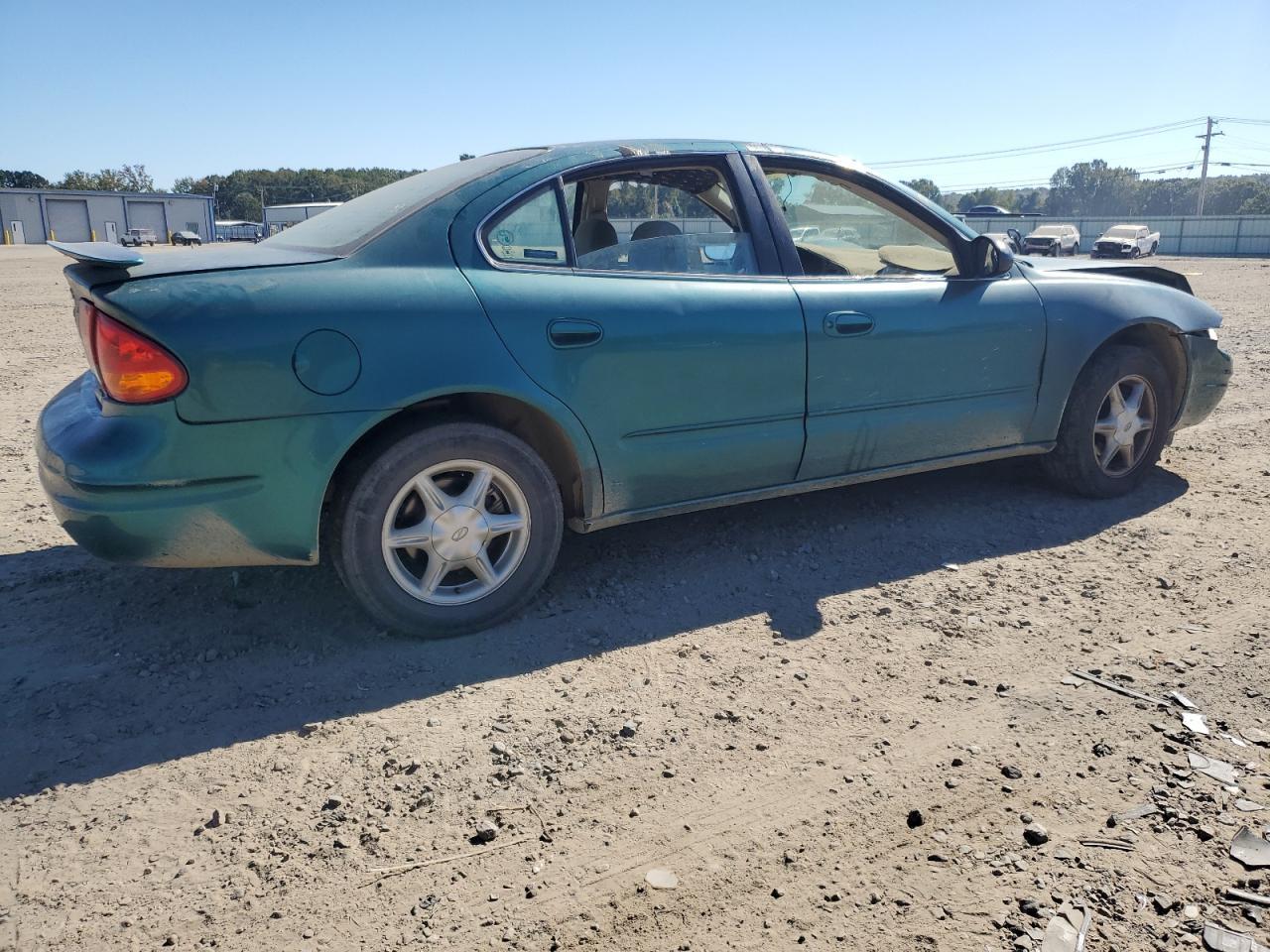 1999 Oldsmobile Alero Gl - Image 3
