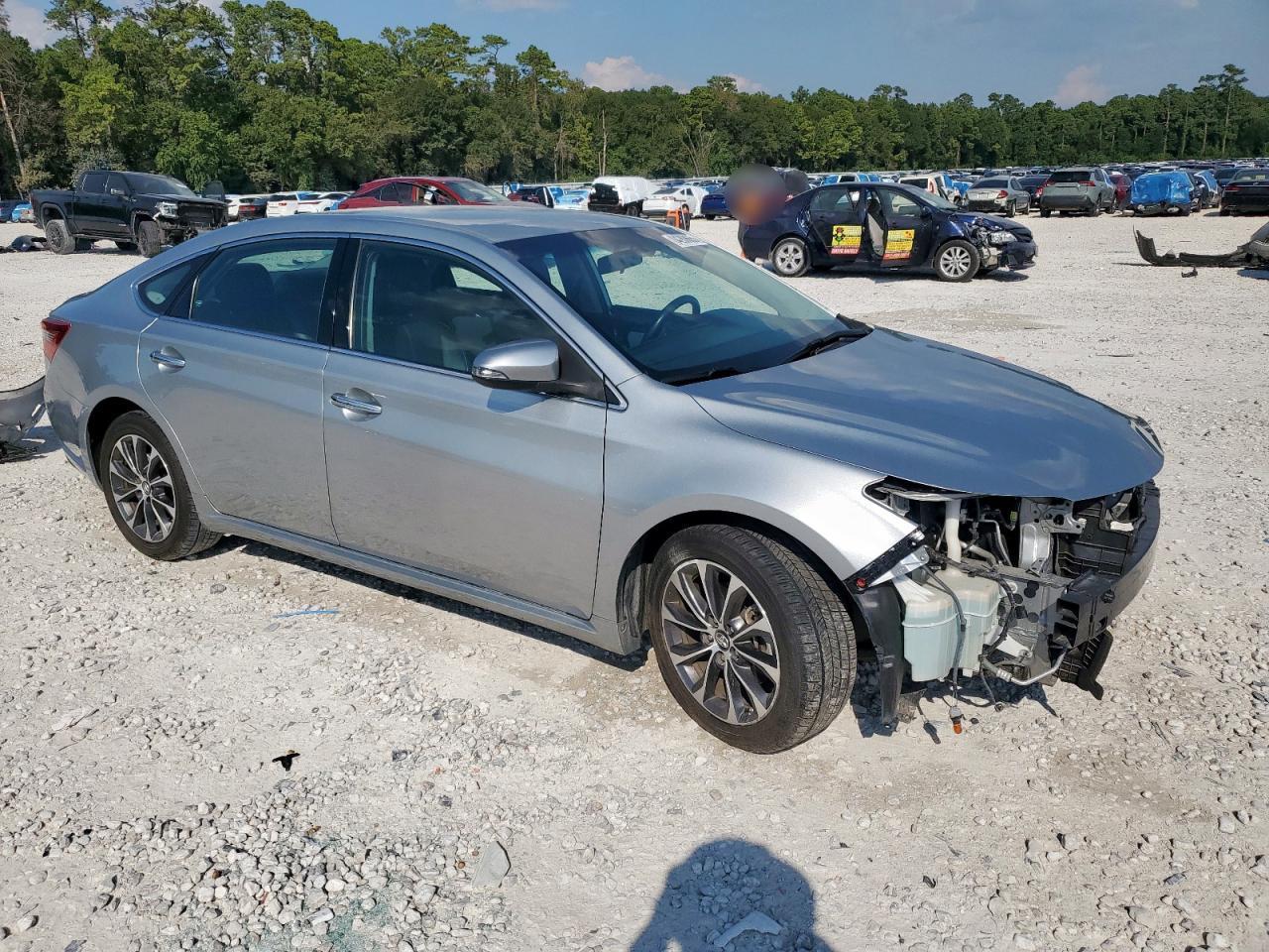 2016 Toyota Avalon Xle - Image 4