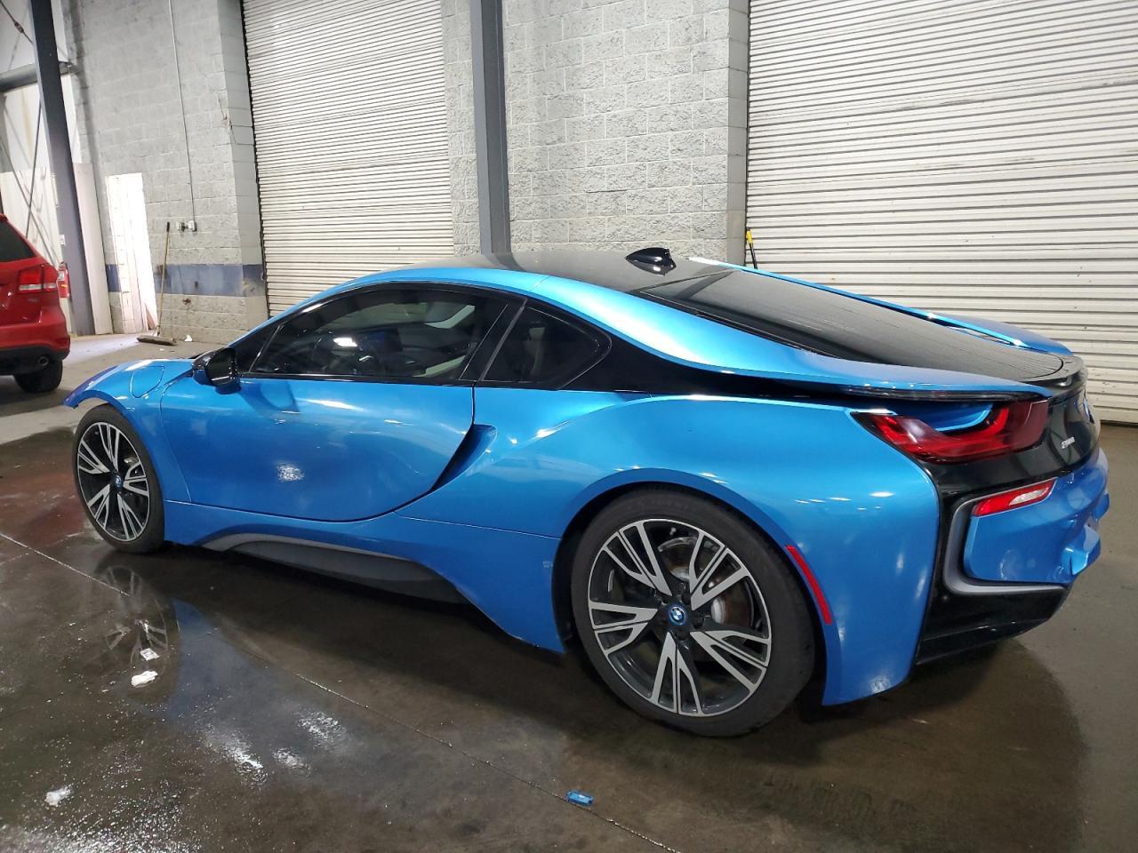 2016 BMW I8 - Фото 2