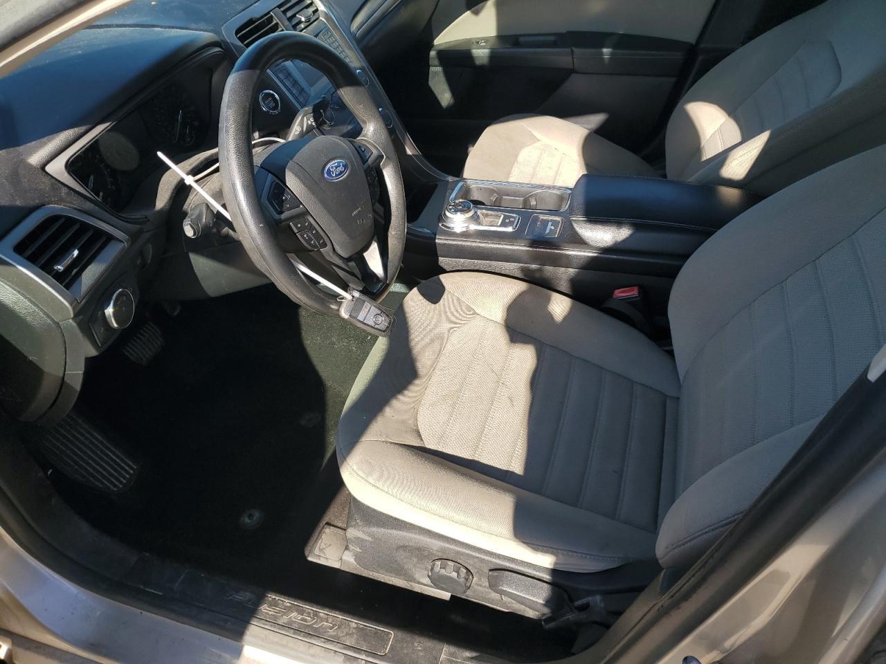 2019 Ford Fusion S - Фото 7