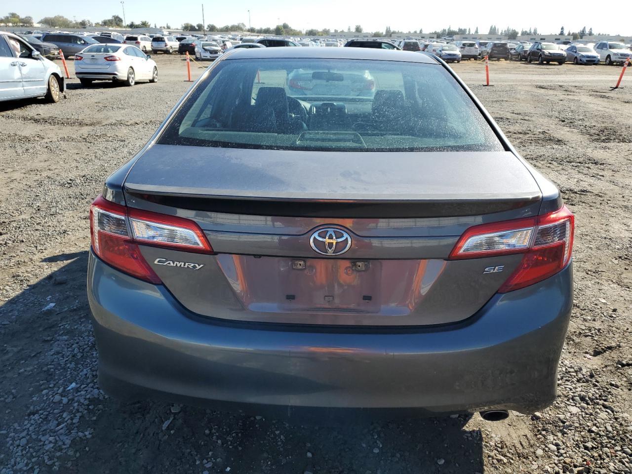 2014 Toyota Camry L - Image 6