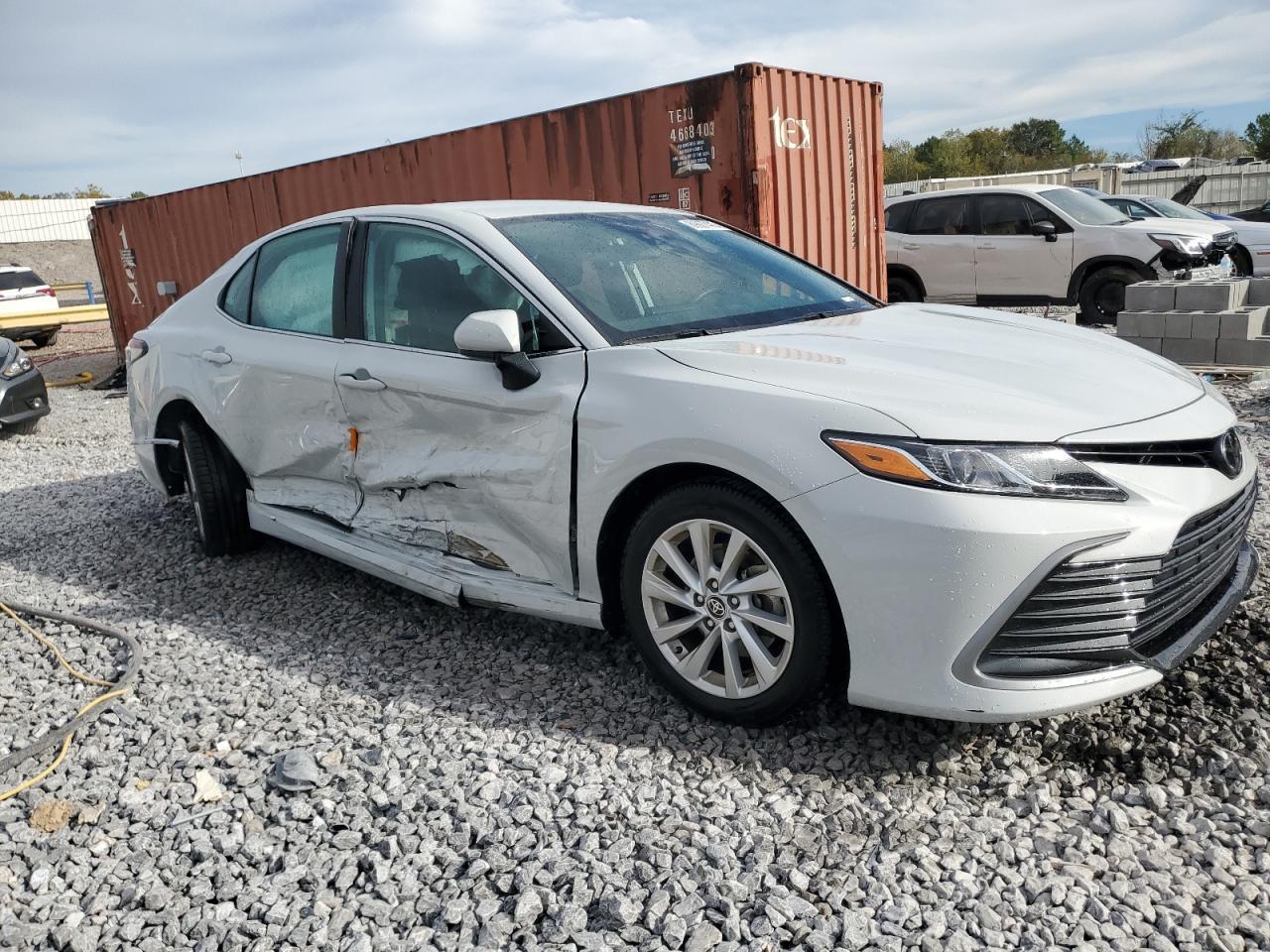 2024 Toyota Camry Le - Image 4